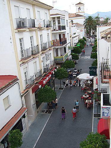 La Colonia 2*