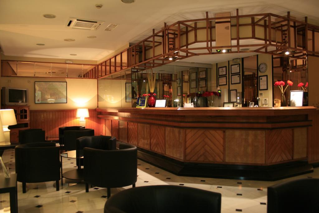 El Paraiso Hotel