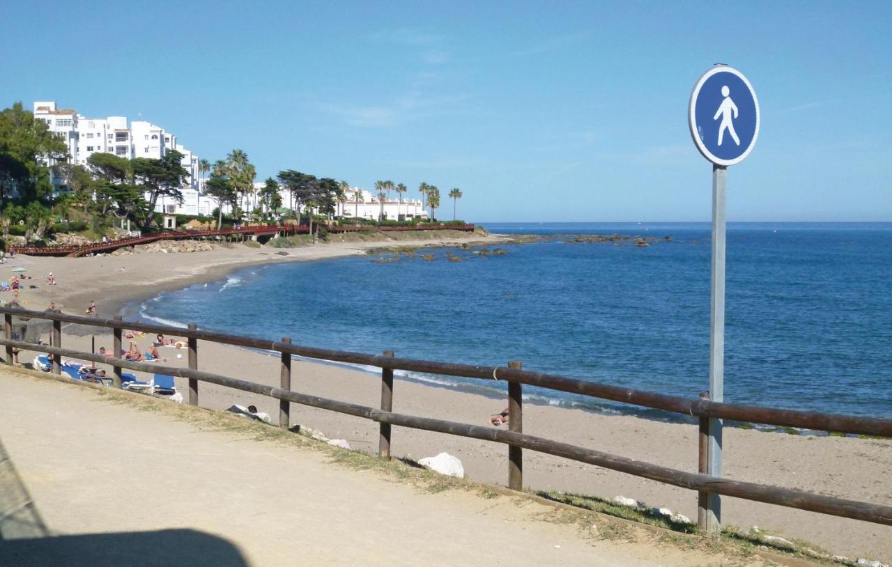 Apartment Beautiful In Mijas Costa With 2 Bedrooms, Wifi And Outdoor Swimming Pool