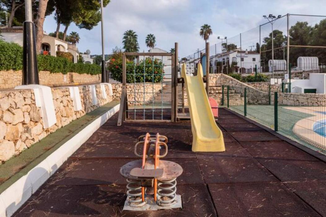 Cala Blanca Javea/residence, Beach, Pool, Tenis A/c Apartment *
