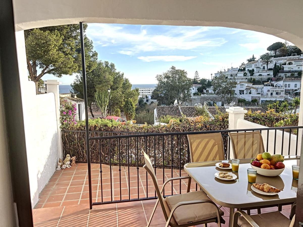 Agradable Adosado Con Piscina La Hidalga Сasa de vacaciones *