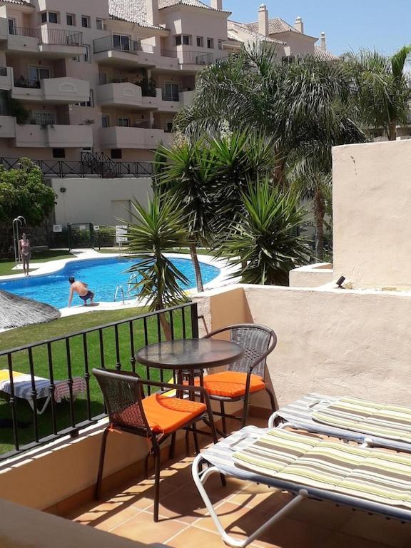 Duquesa Fairways, A Spacious With Fabulous Views And Facilities * Manilva