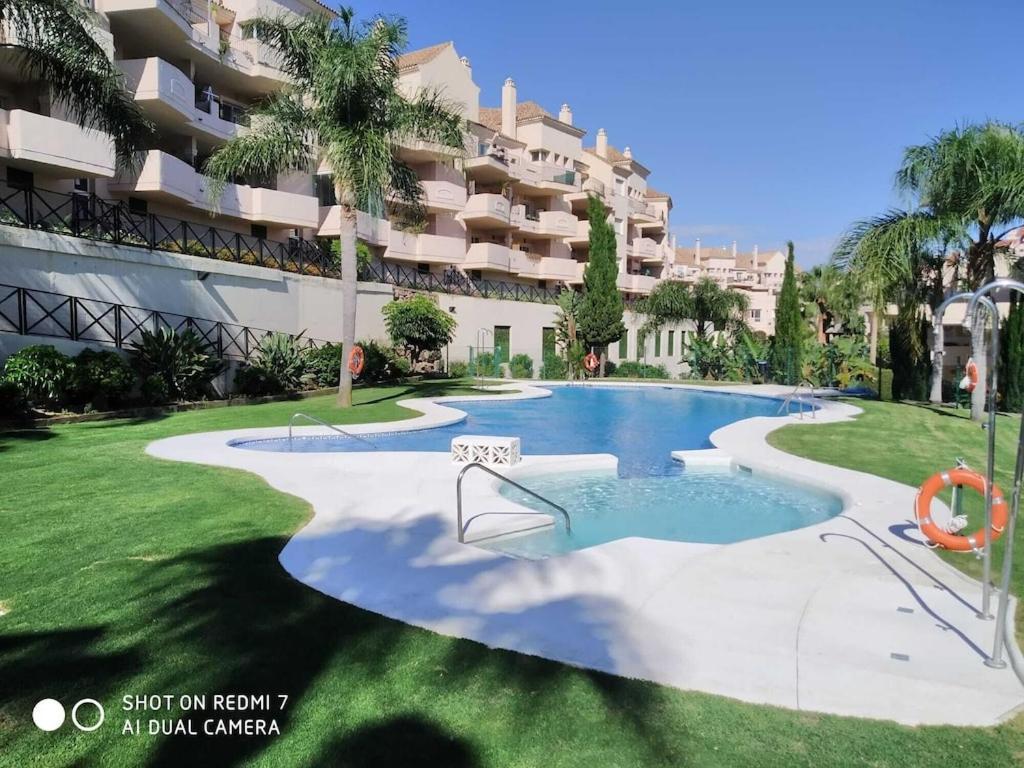 Duquesa Fairways, A Spacious With Fabulous Views And Facilities Apartamento