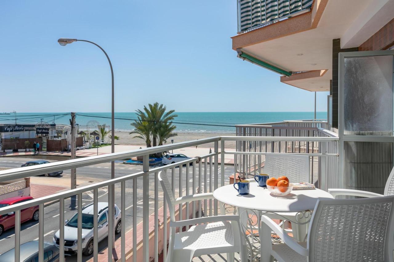 With Stunning Sea Views Apartamento