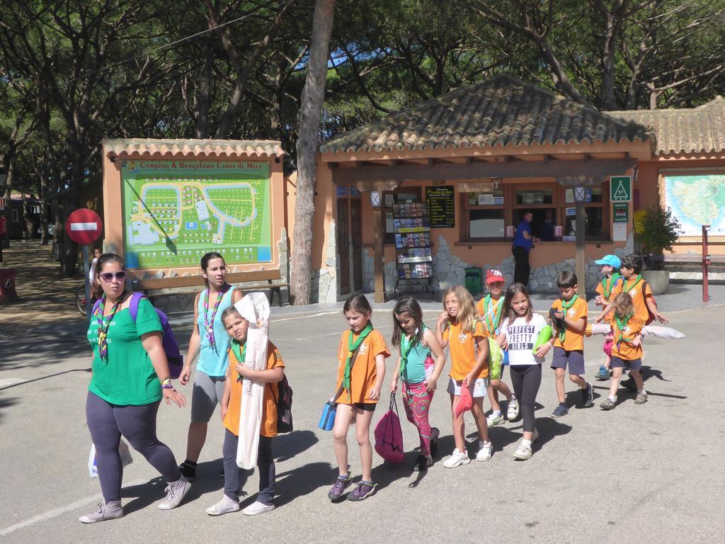 Bungalows Camping Canos De Meca 3*