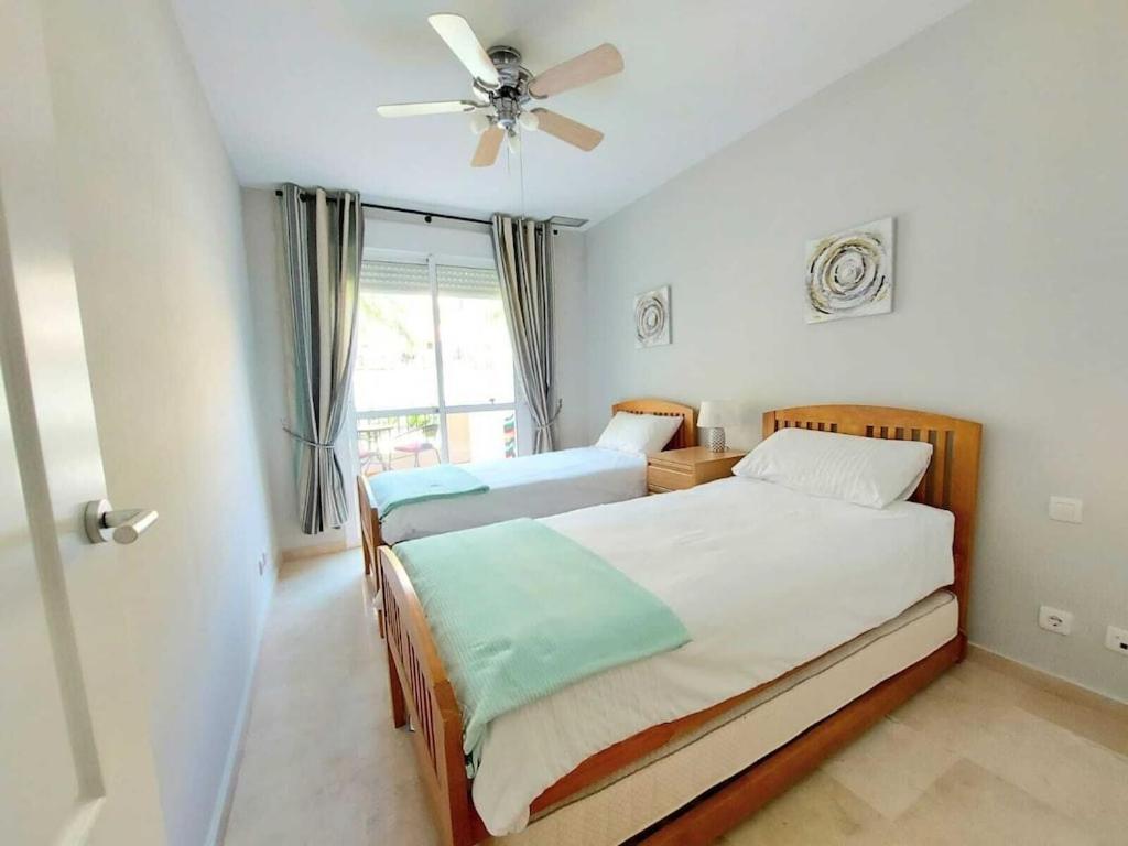 Duquesa Fairways, A Spacious With Fabulous Views And Facilities