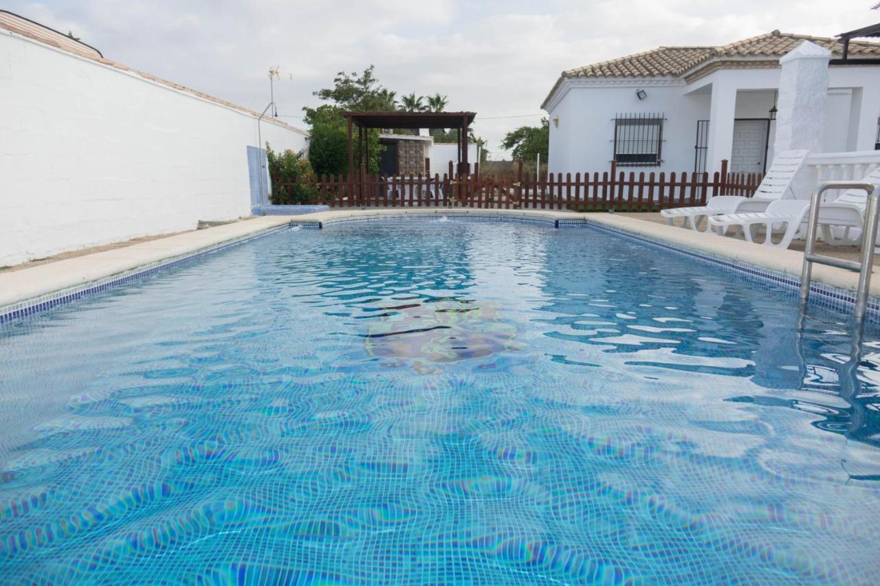 Chalet Astilbe - Con Piscina Privada Сasa de vacaciones Chiclana de la Frontera
