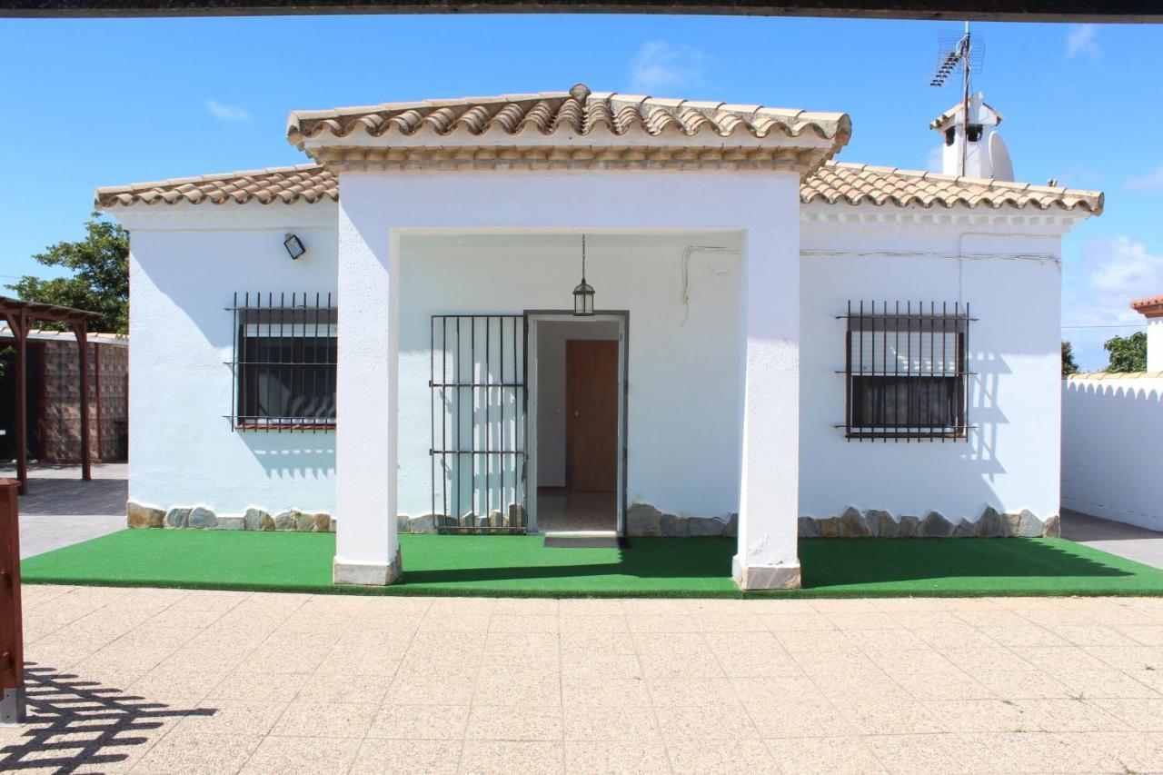 Chalet Astilbe - Con Piscina Privada Сasa de vacaciones Chiclana de la Frontera