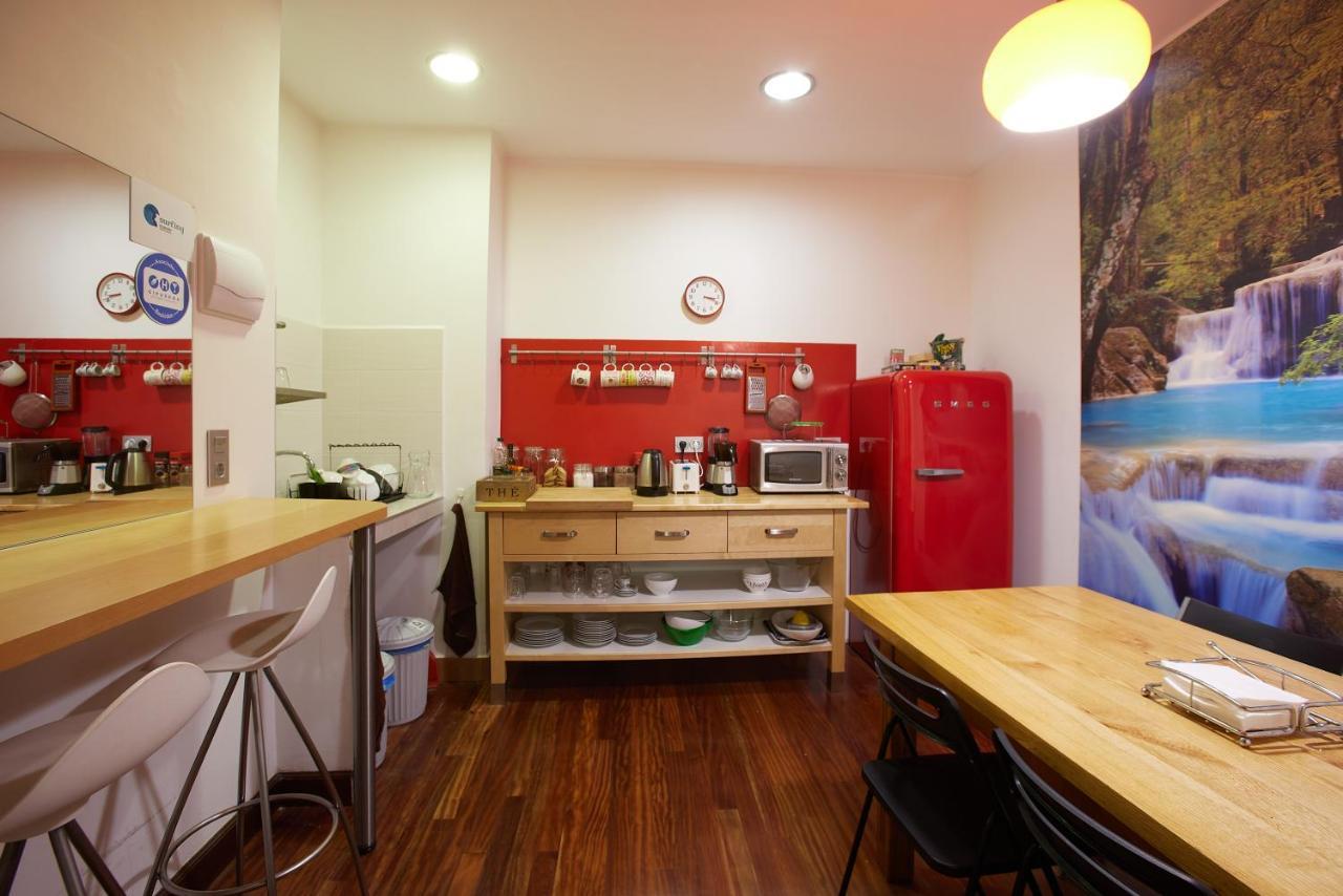 Aia Guest house 2*