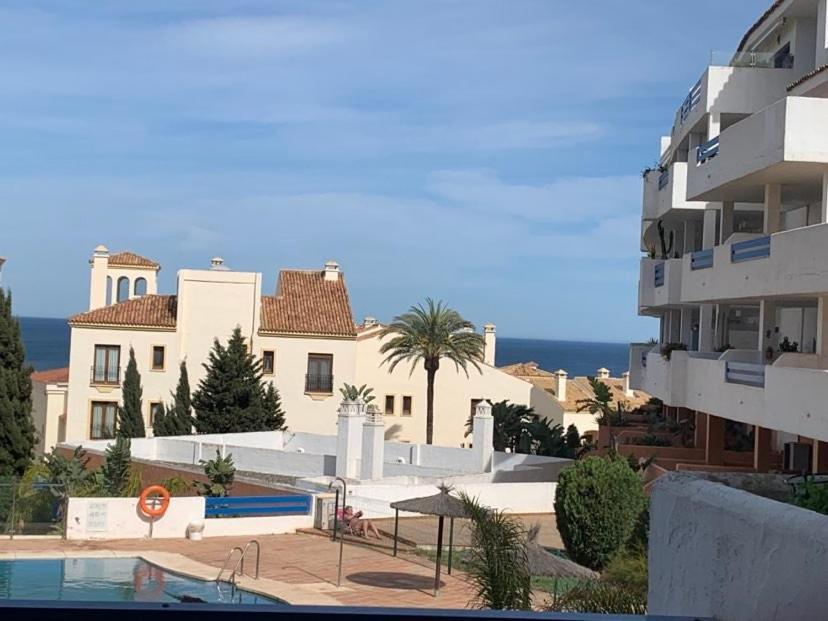 Apartment Duquesa Suites *