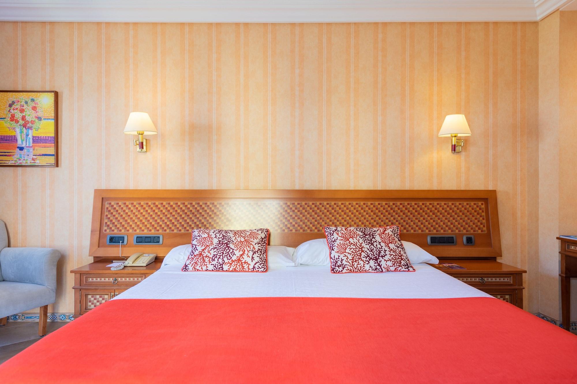 Cordial Mogan Playa 4*