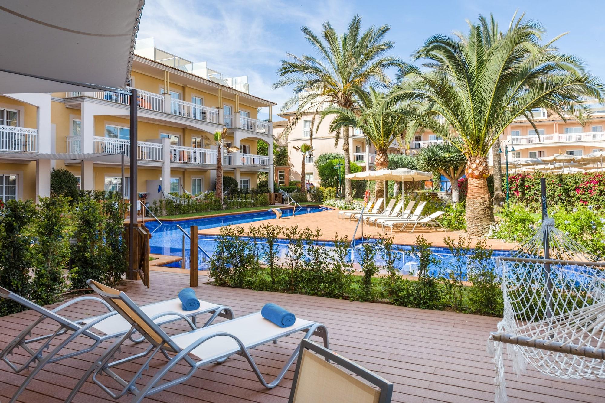 Aparthotel Zafiro Picafort 4*