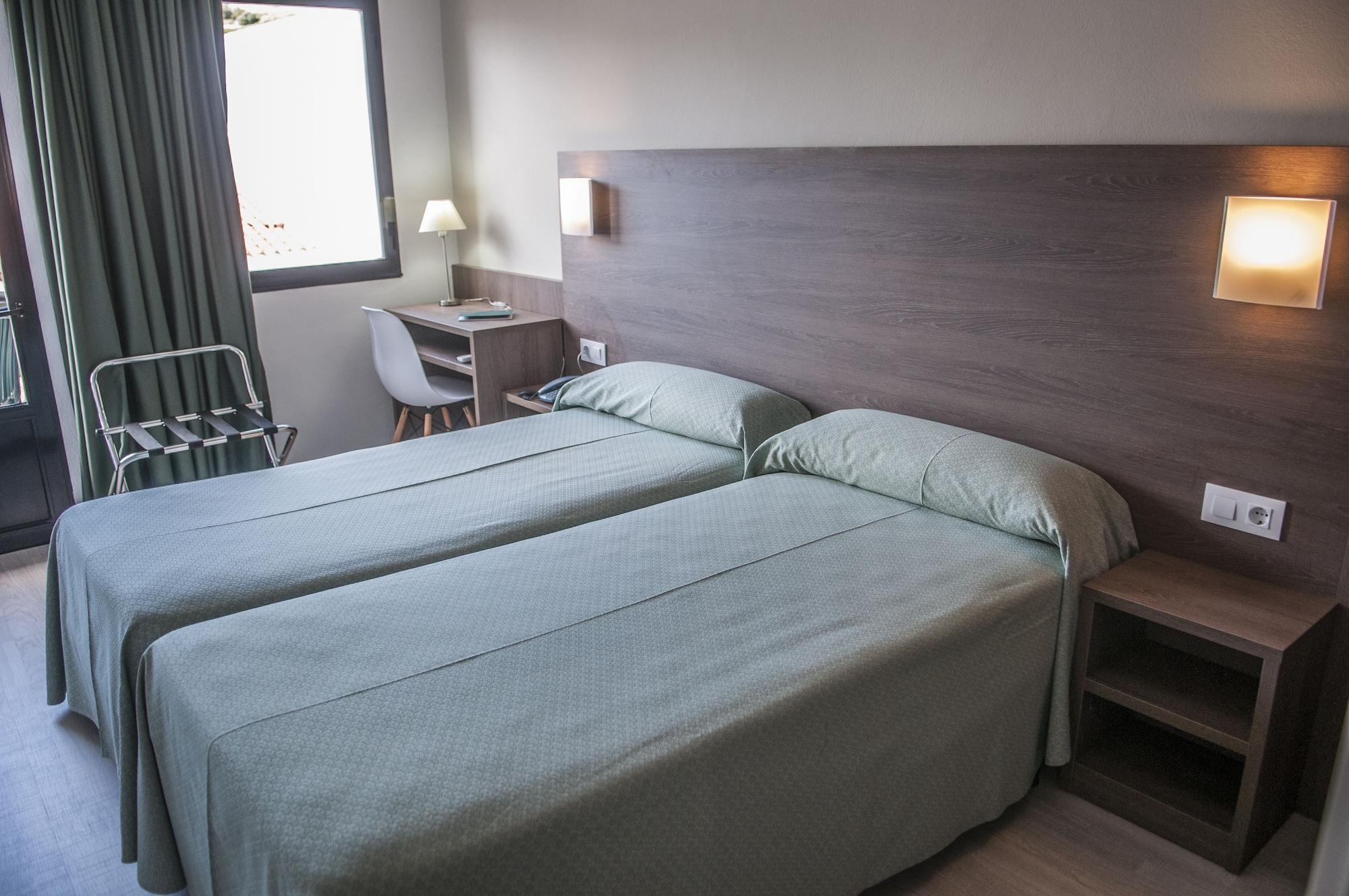 Loar Hotel