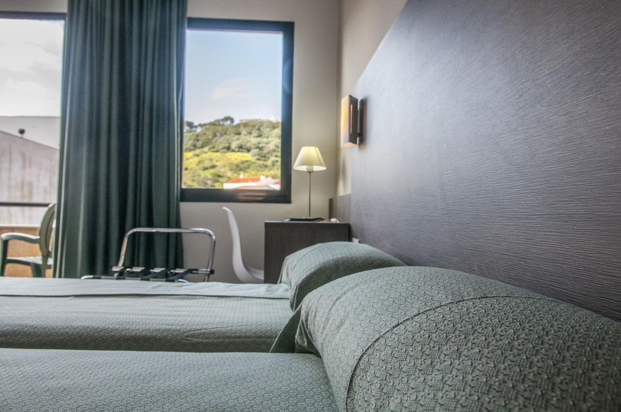 Loar Hotel 3*