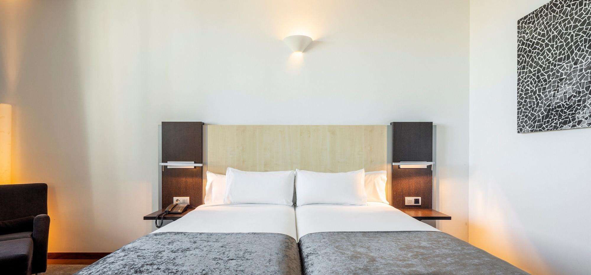 Hotel Ilunion Aqua 4