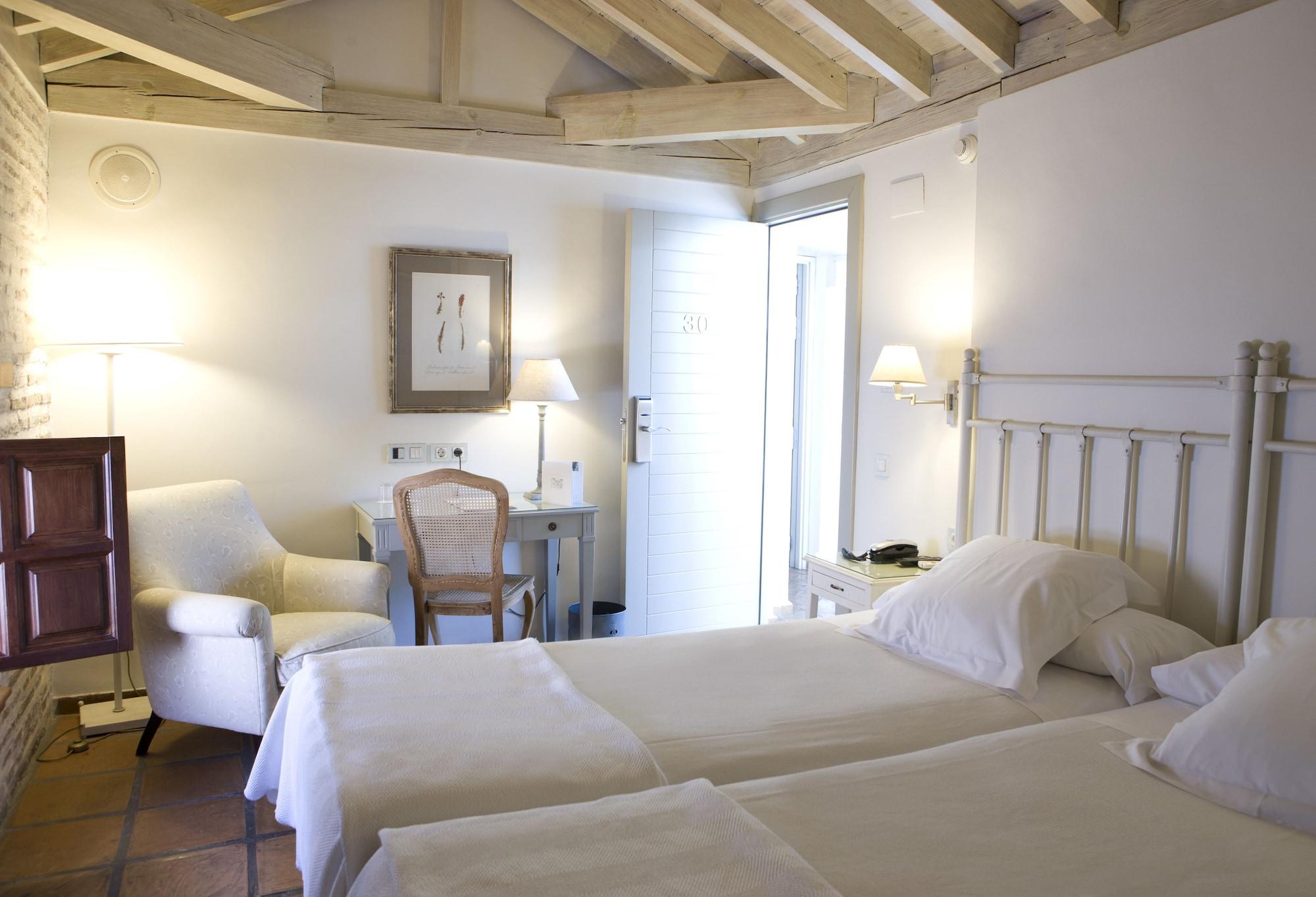 Hotel Palacio De Navas 3*