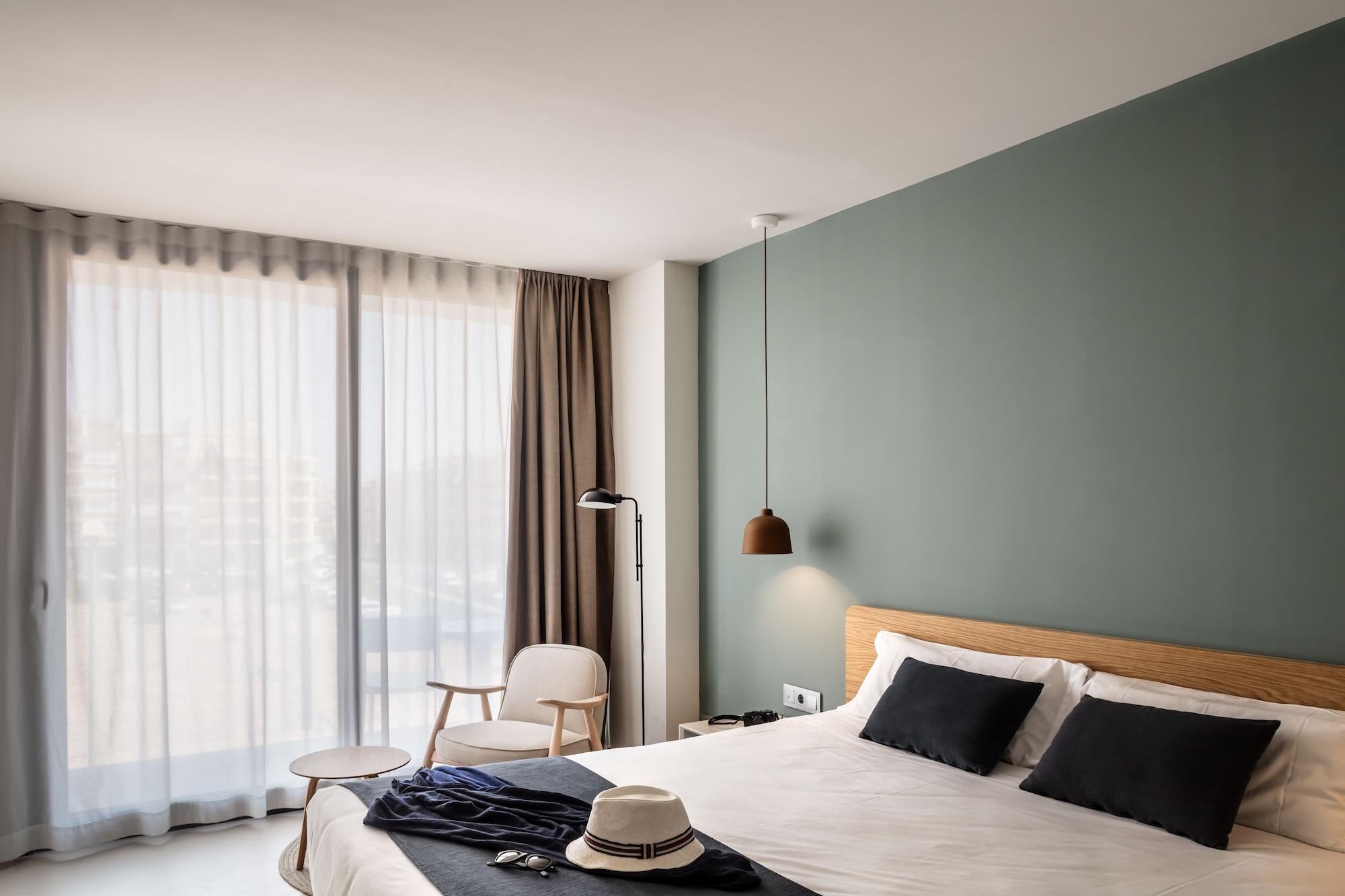 Aqua Silhouette & - Adults Only Malgrat de Mar