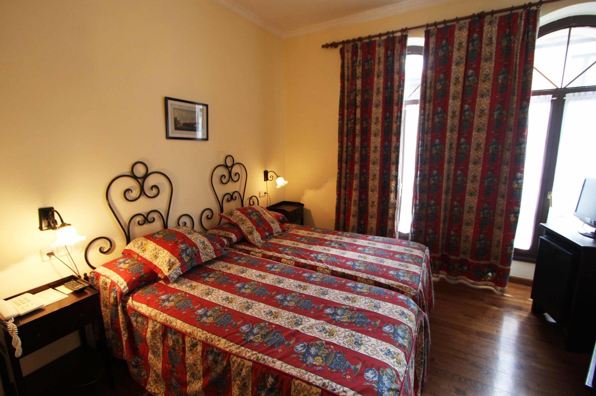 Pax Casona Del Busto Hotel 3*