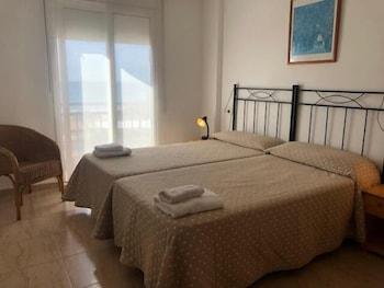 Iris Aparthotel 5*