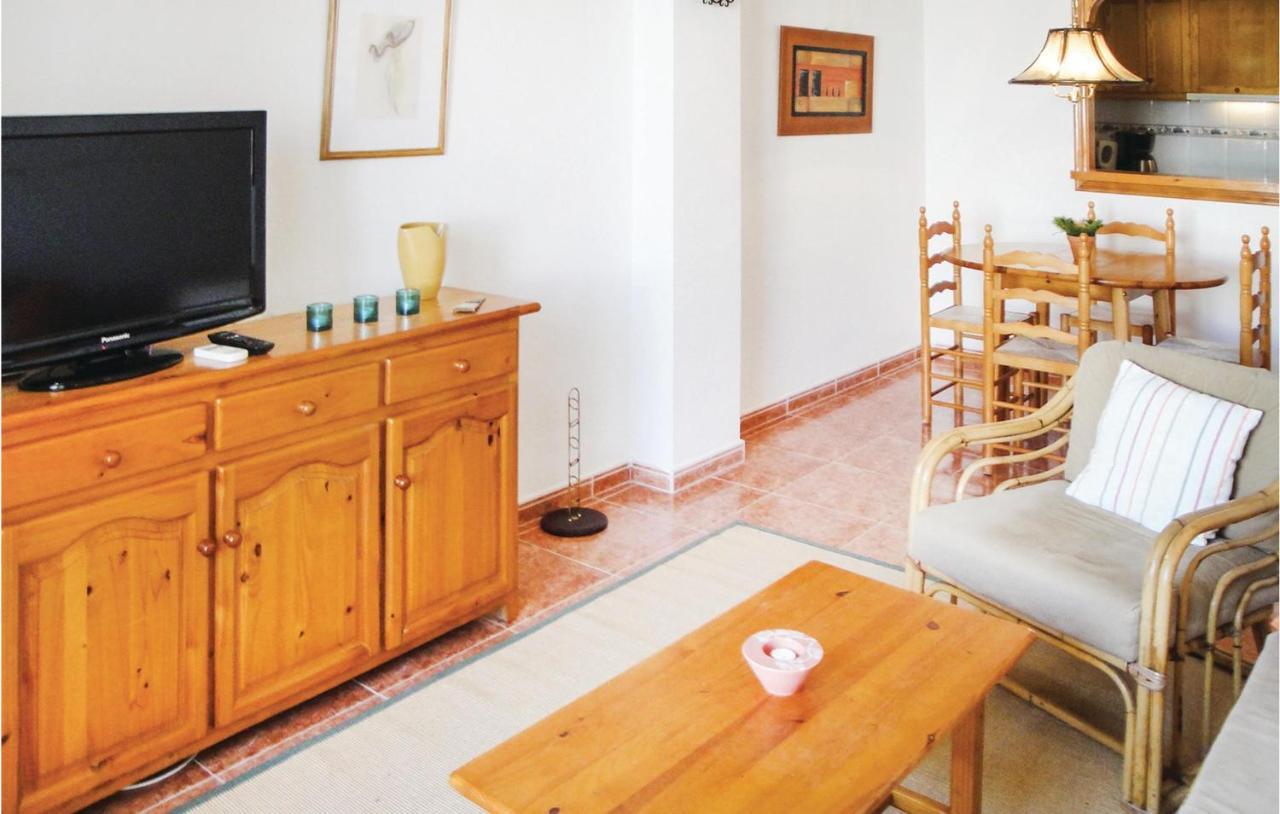 2 Bedroom Cozy In Apartment Torrevieja