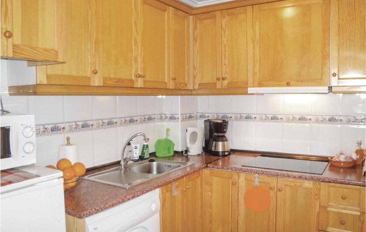 2 Bedroom Cozy In Apartment