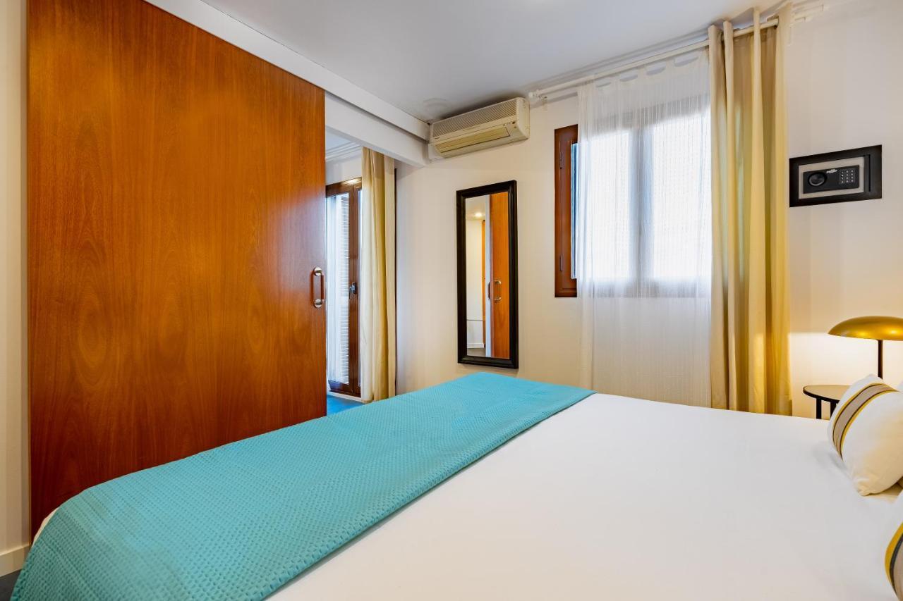Center-eixample Apartment *