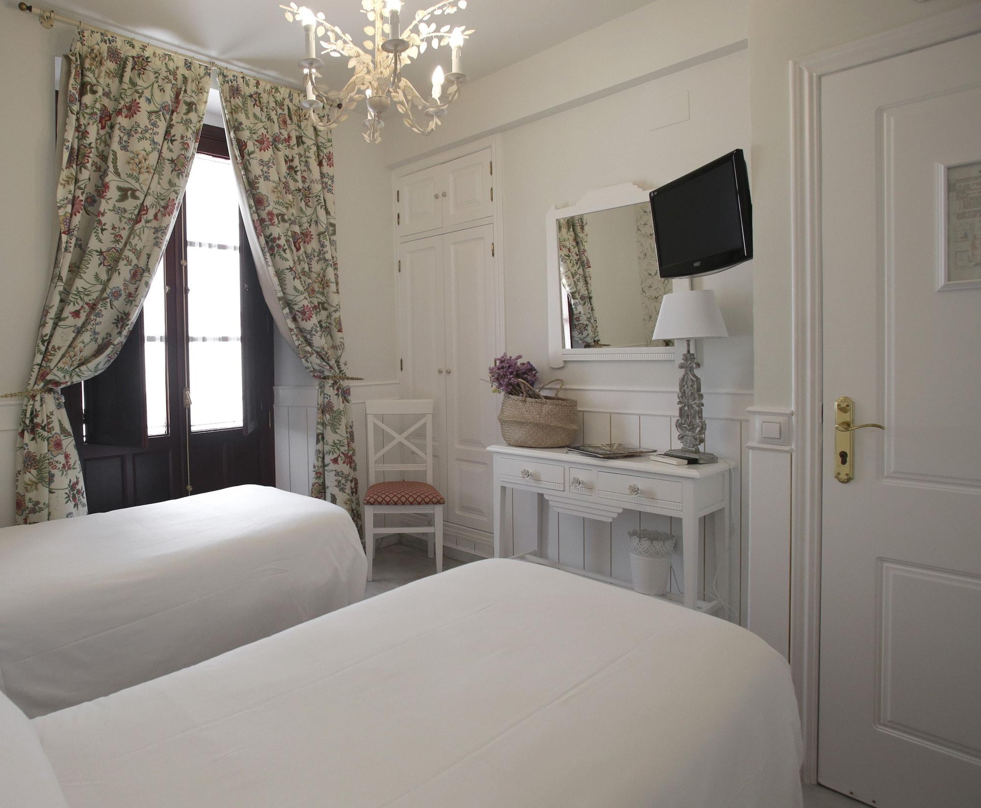 Hotel Basic Puerta De *