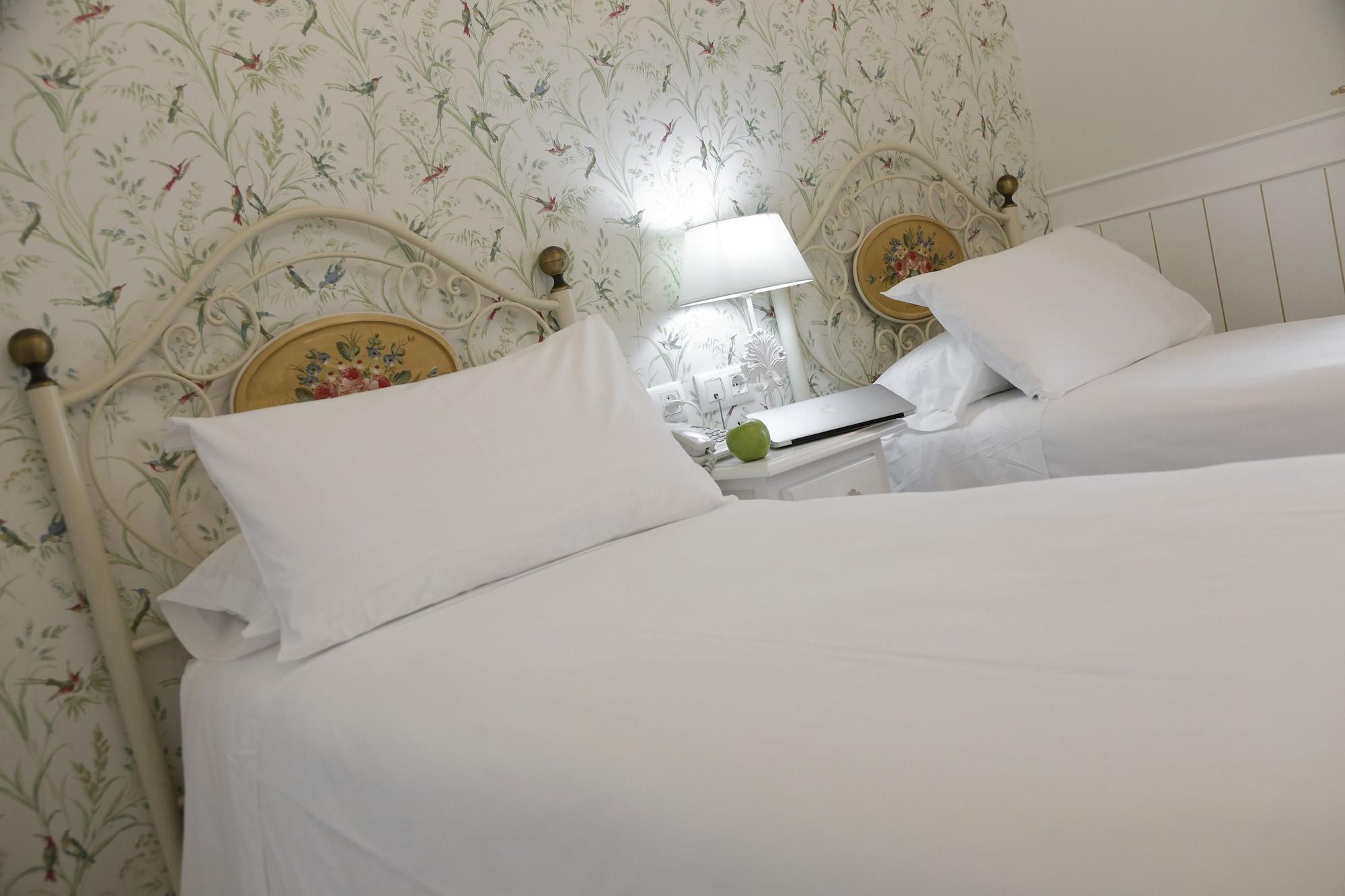 Hotel Basic Puerta De *