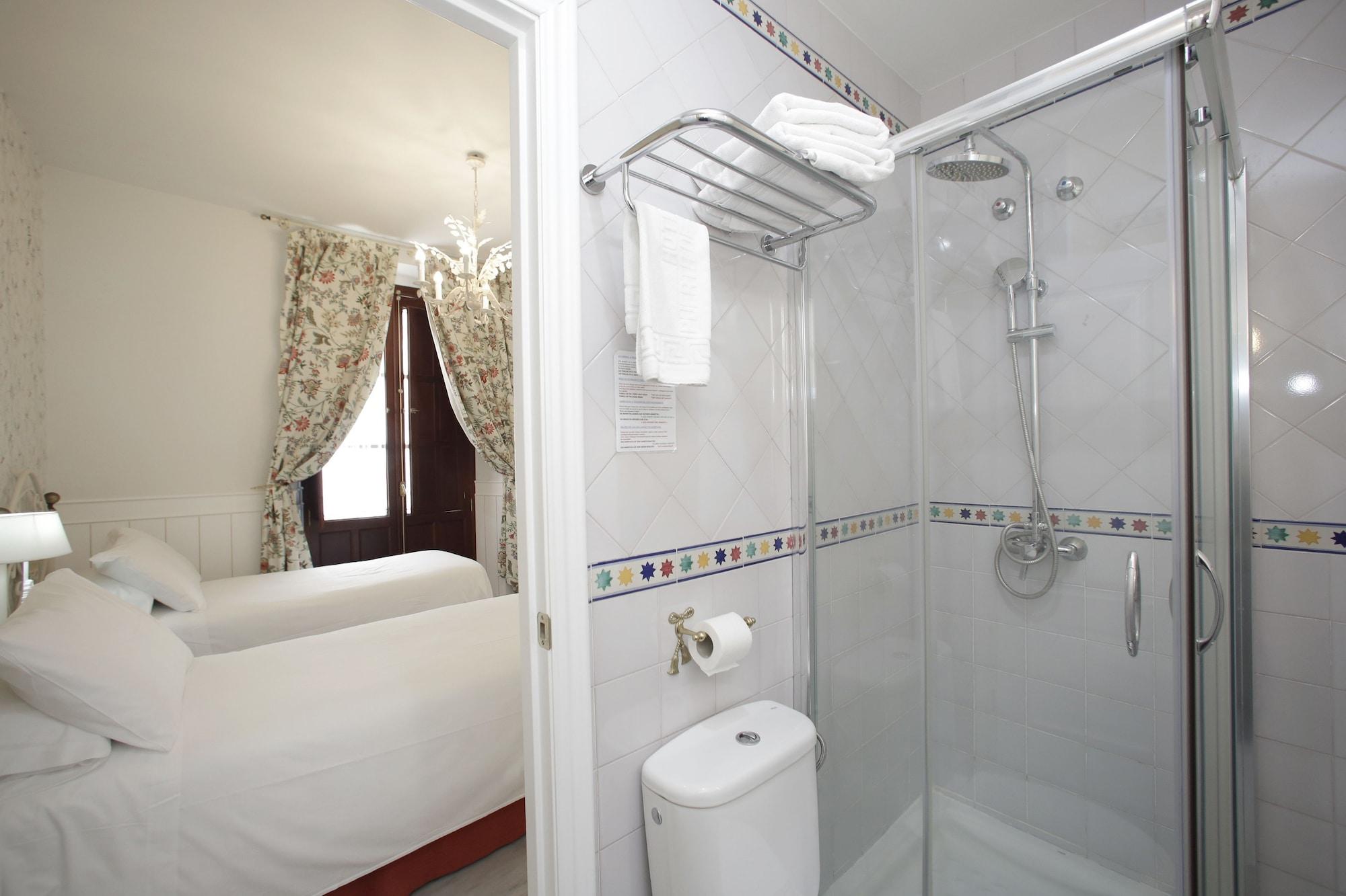 Hotel Basic Puerta De *