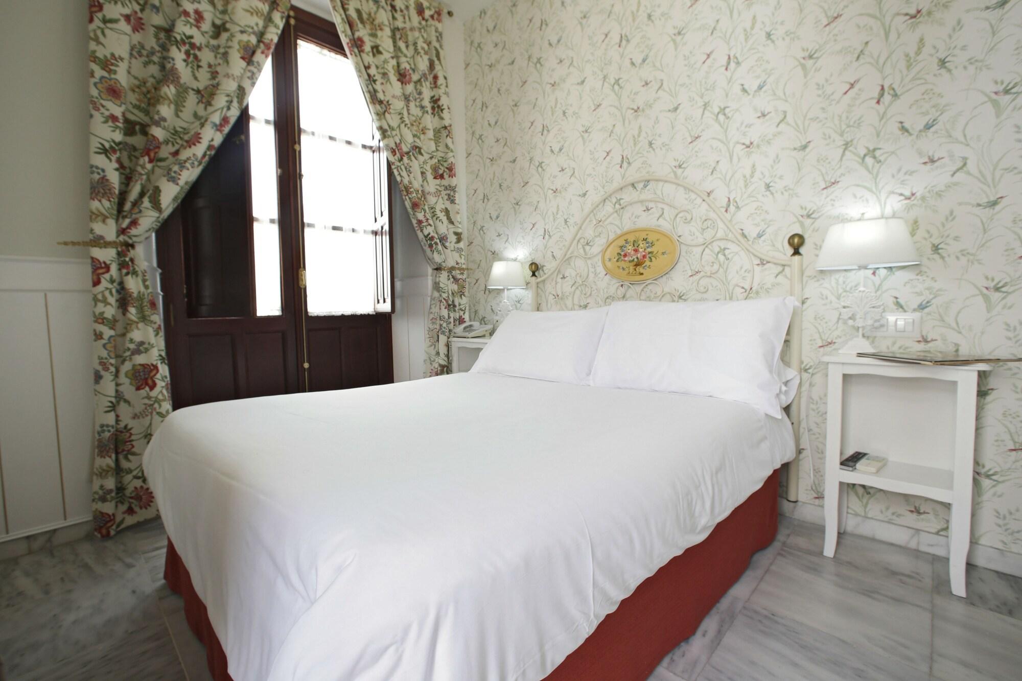 Hotel Basic Puerta De *