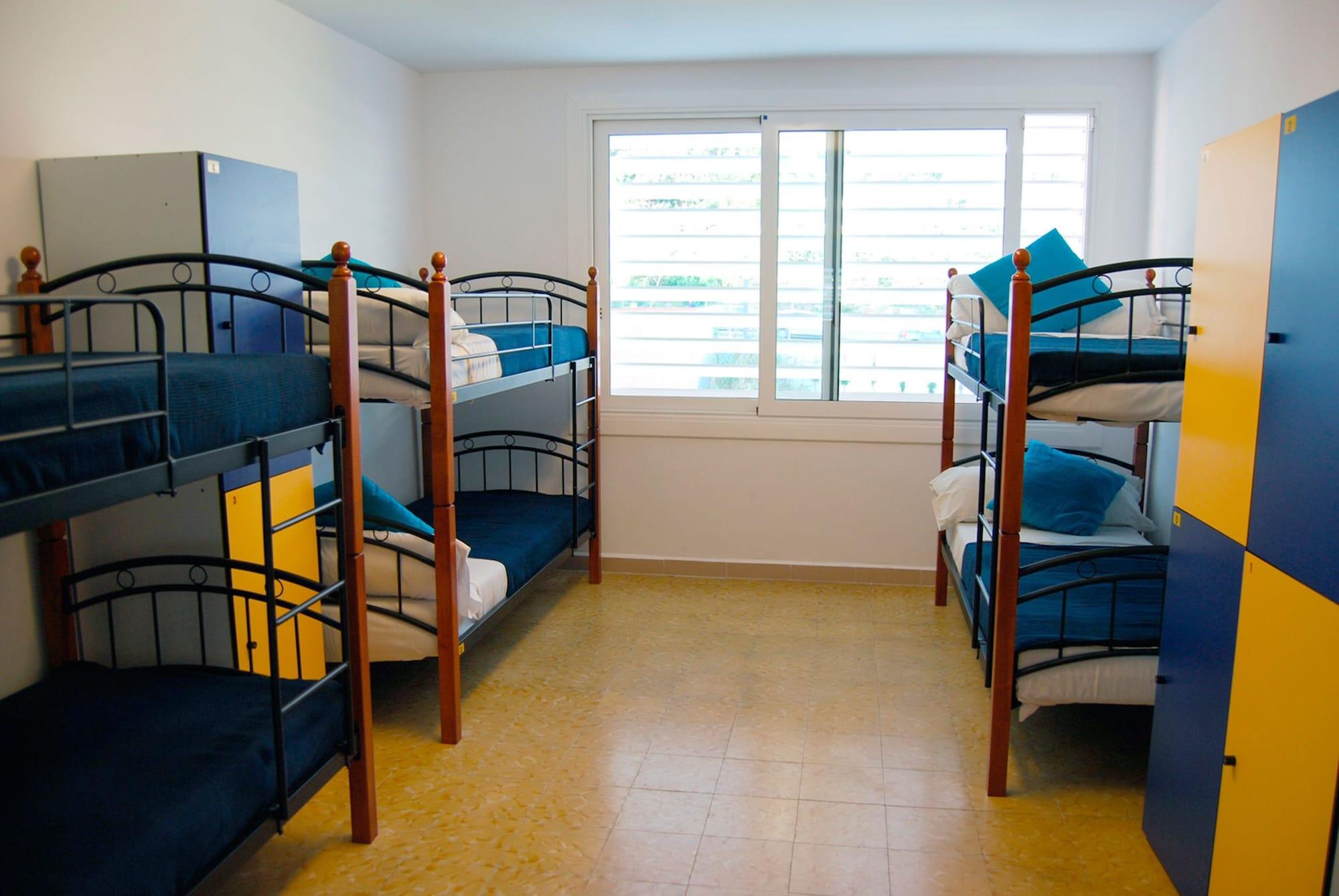 Estrella De Mar Youth Hostel *