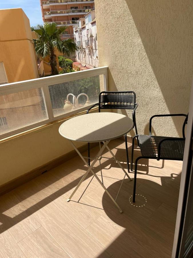 Precioso Apartamento En Primera De Línea De Playa