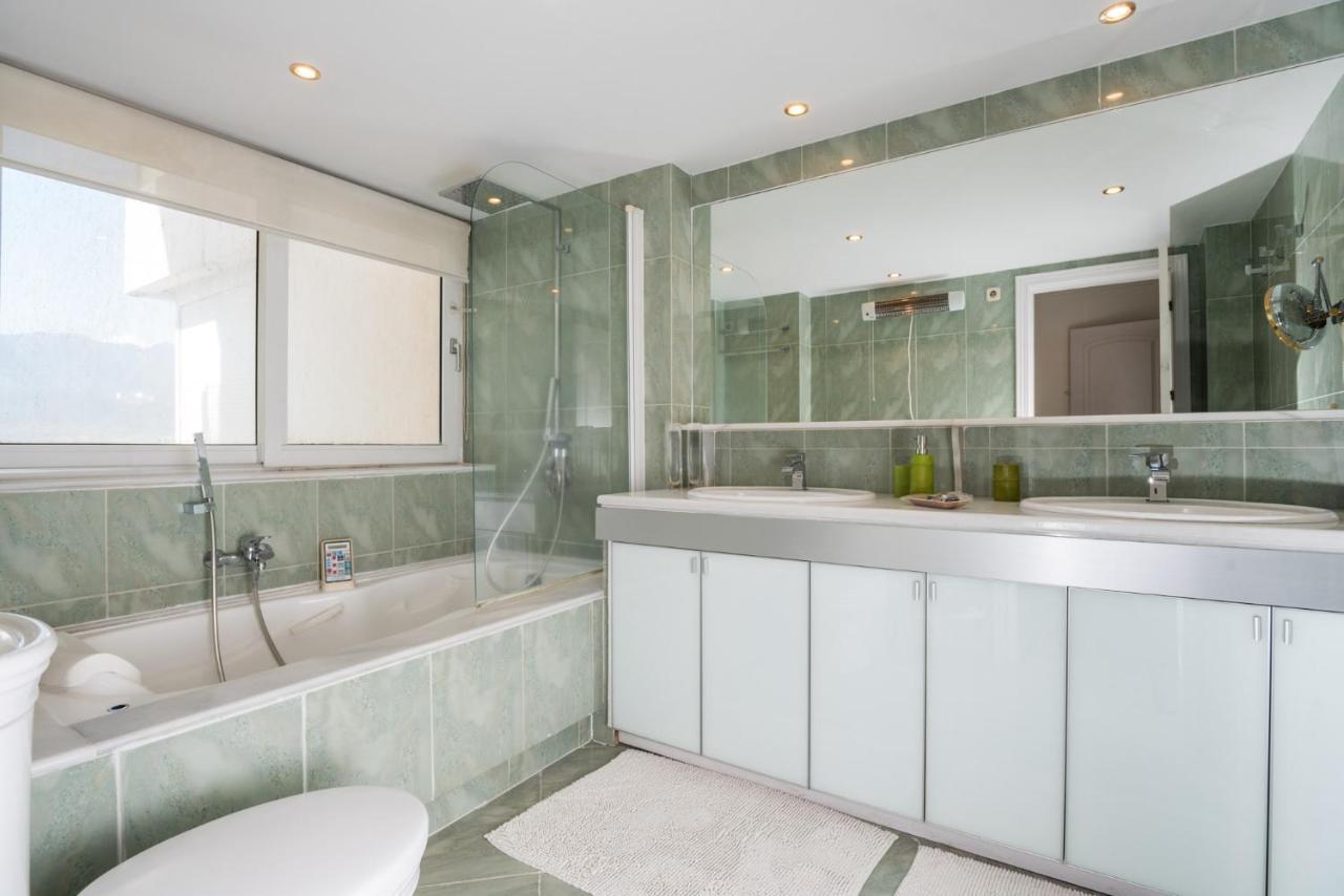 Torre Real ,panoramic Views Sea Mountain And Golf Marbella