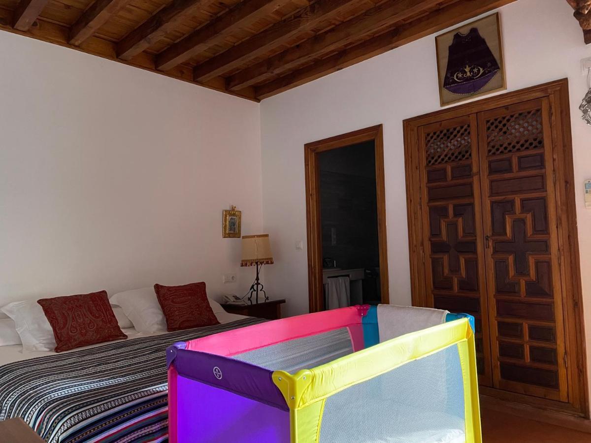 Santa Isabel La Real Hotel 3*