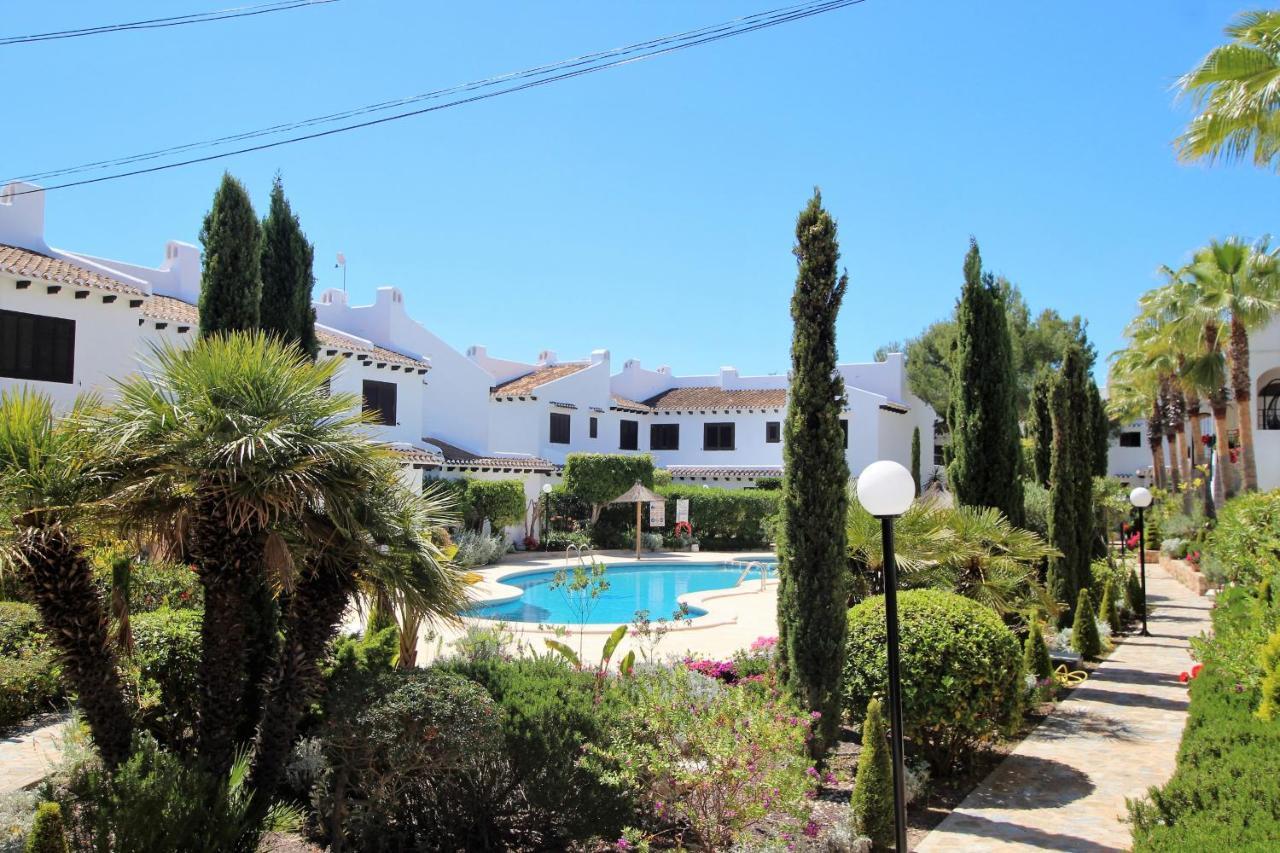Adosado En Angius, Con Piscina Comunitaria Сasa de vacaciones