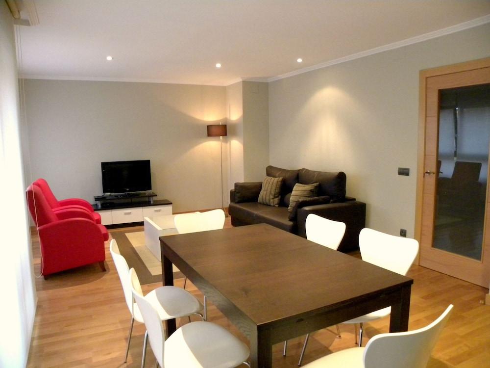 Albatros Apartment *