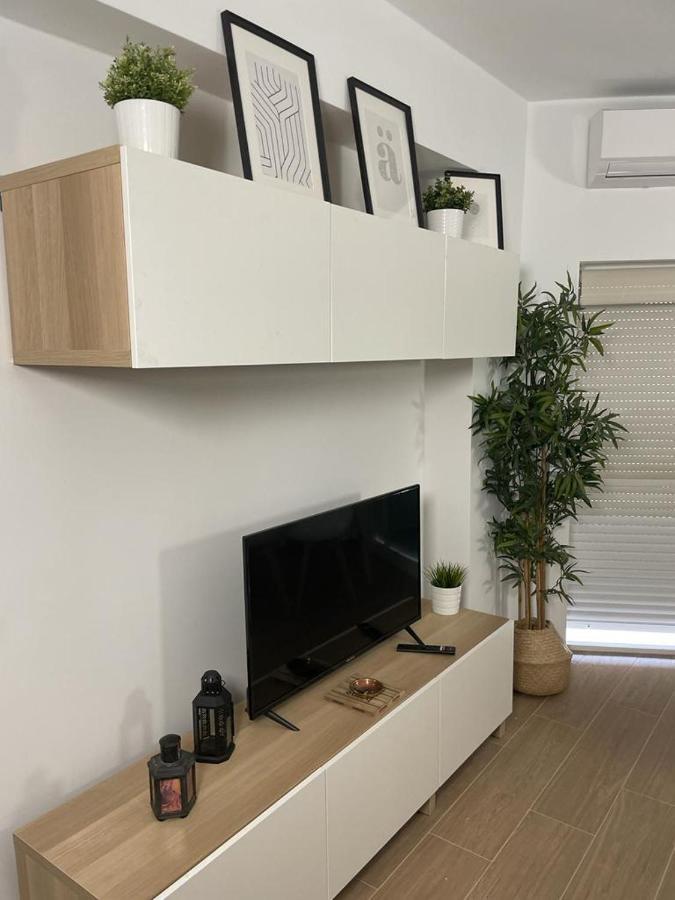 Precioso Apartamento En Primera De Línea De Playa Benalmádena