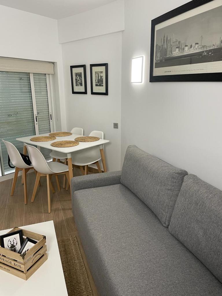 Precioso Apartamento En Primera De Línea De Playa Apartamento *