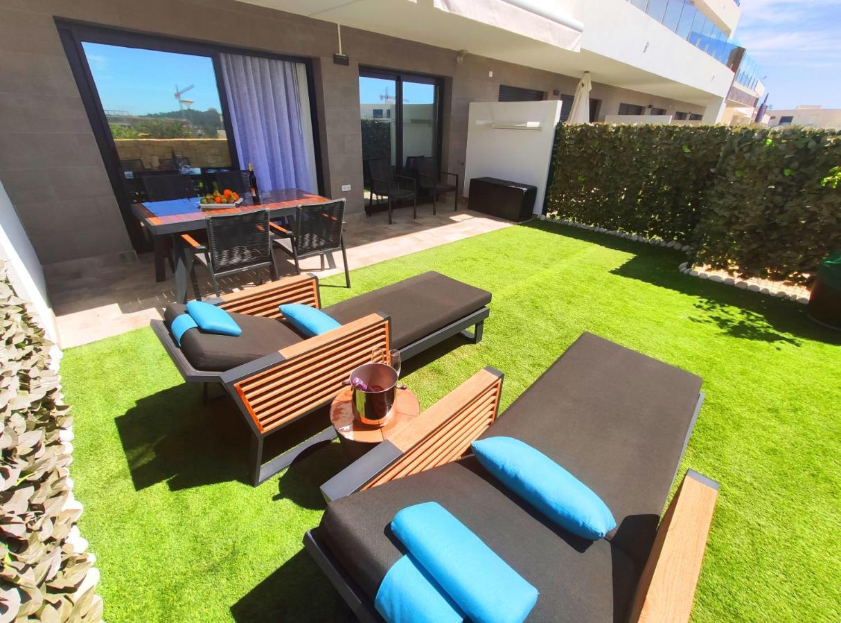Сasa de vacaciones Bungalow De Luxe De La Clase En Benidorm En La Urbanización Camporrosso Village *