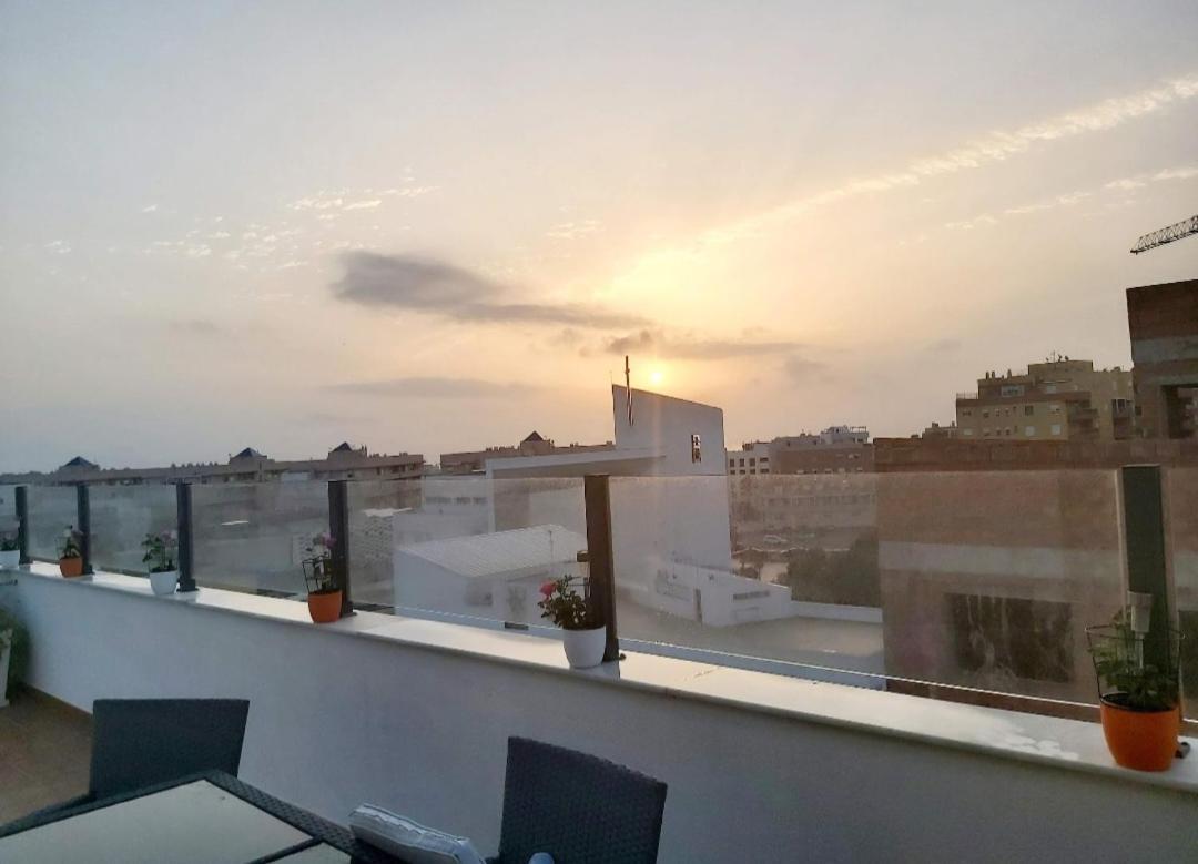 Precioso atico a 200 metros de la playa Apartamento Roquetas de Mar