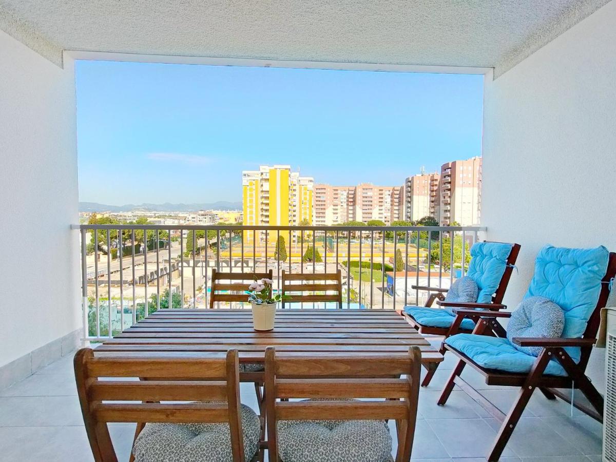 Global Properties, Nuevo En La Playa De