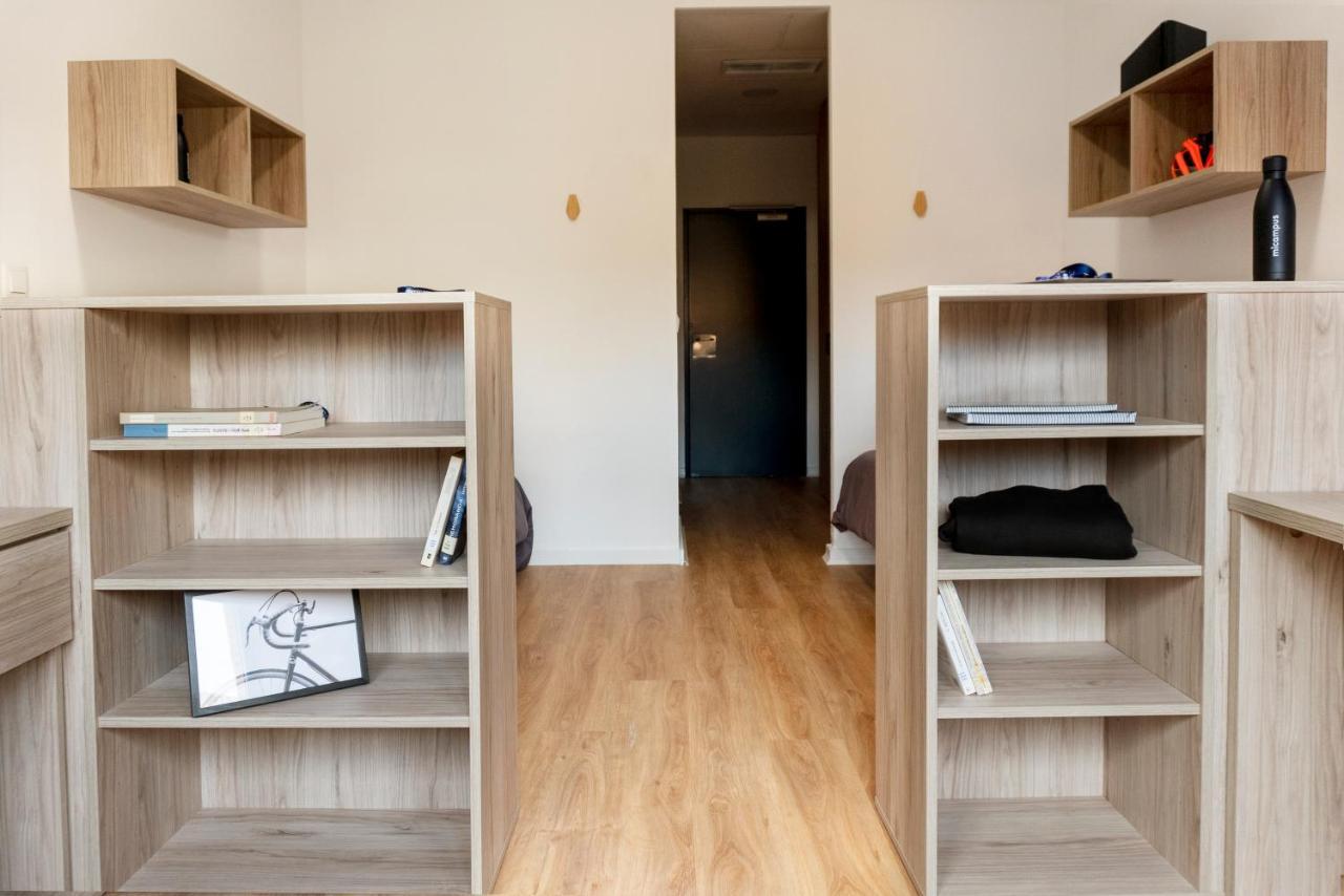 Colegio Mayor Galileo Galilei Apartment *