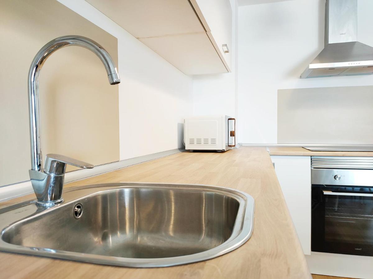Global Properties, Nuevo En La Playa De Apartment *