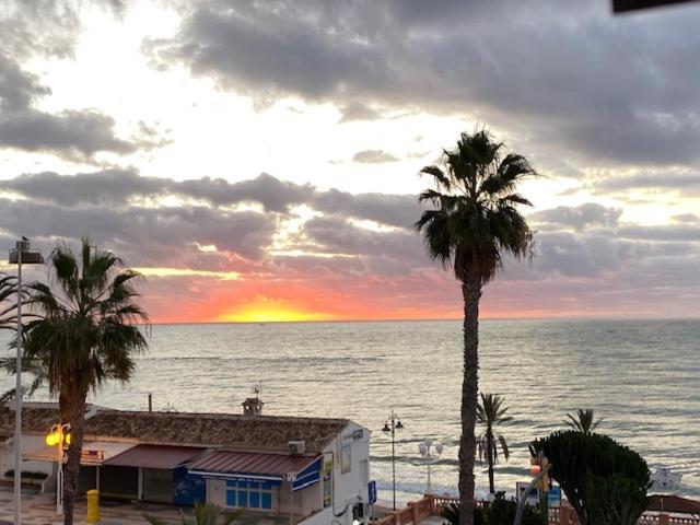 Precioso Apartamento En Primera De Línea De Playa