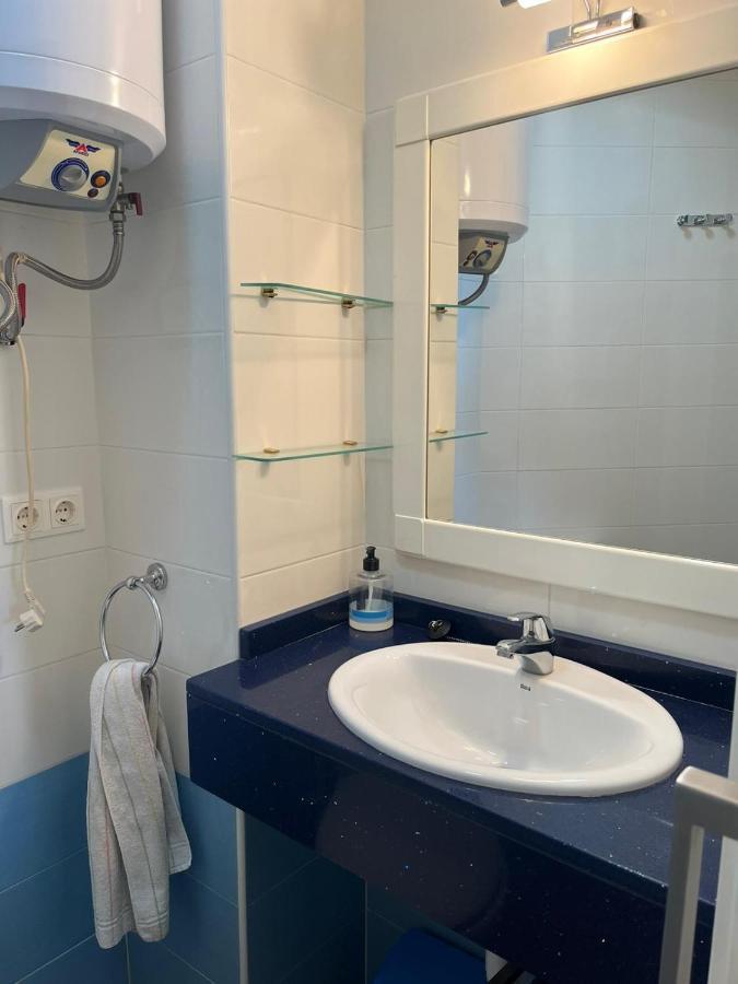 Bonito Estudio Frente Al Mar Con Piscina Apartamento