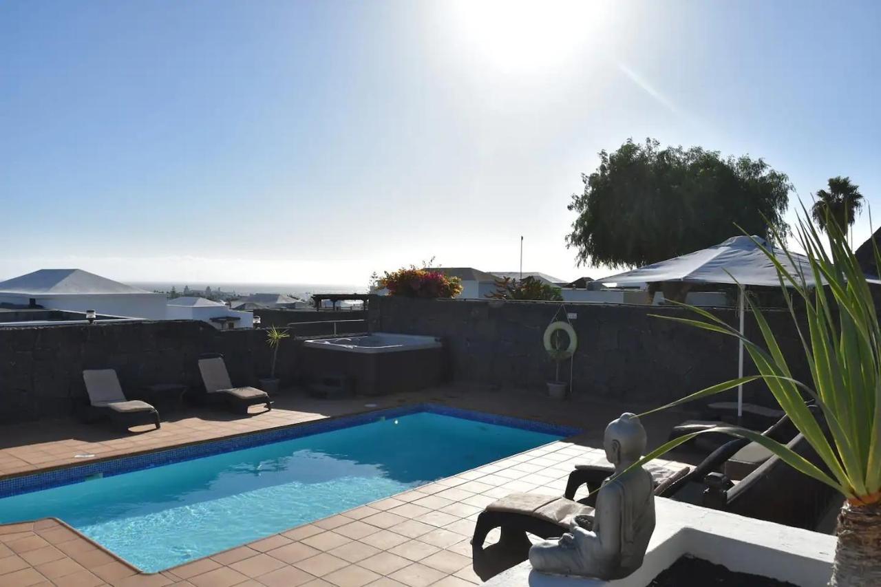 Villa Sea Breeze Ocean View