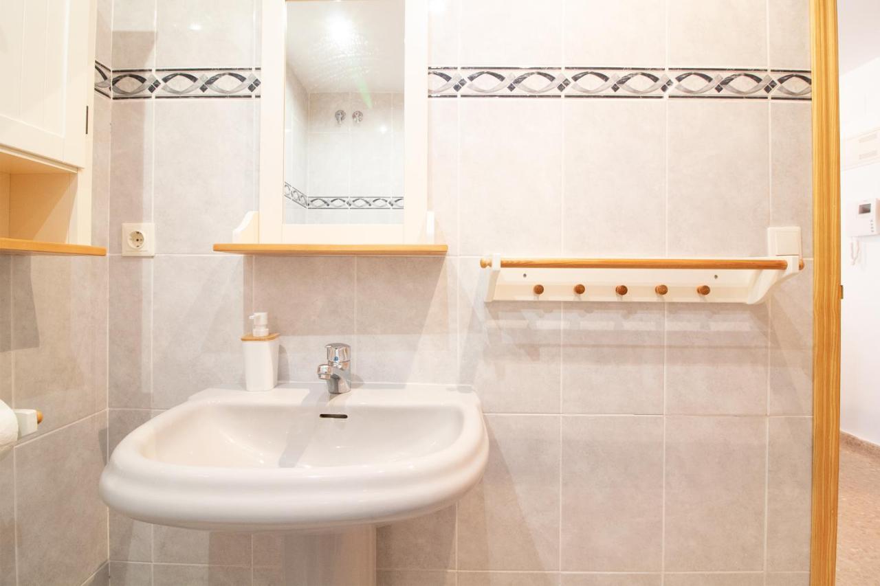 Global Properties, Practico Con Piscina En Residencial Brezo Canet Apartamento