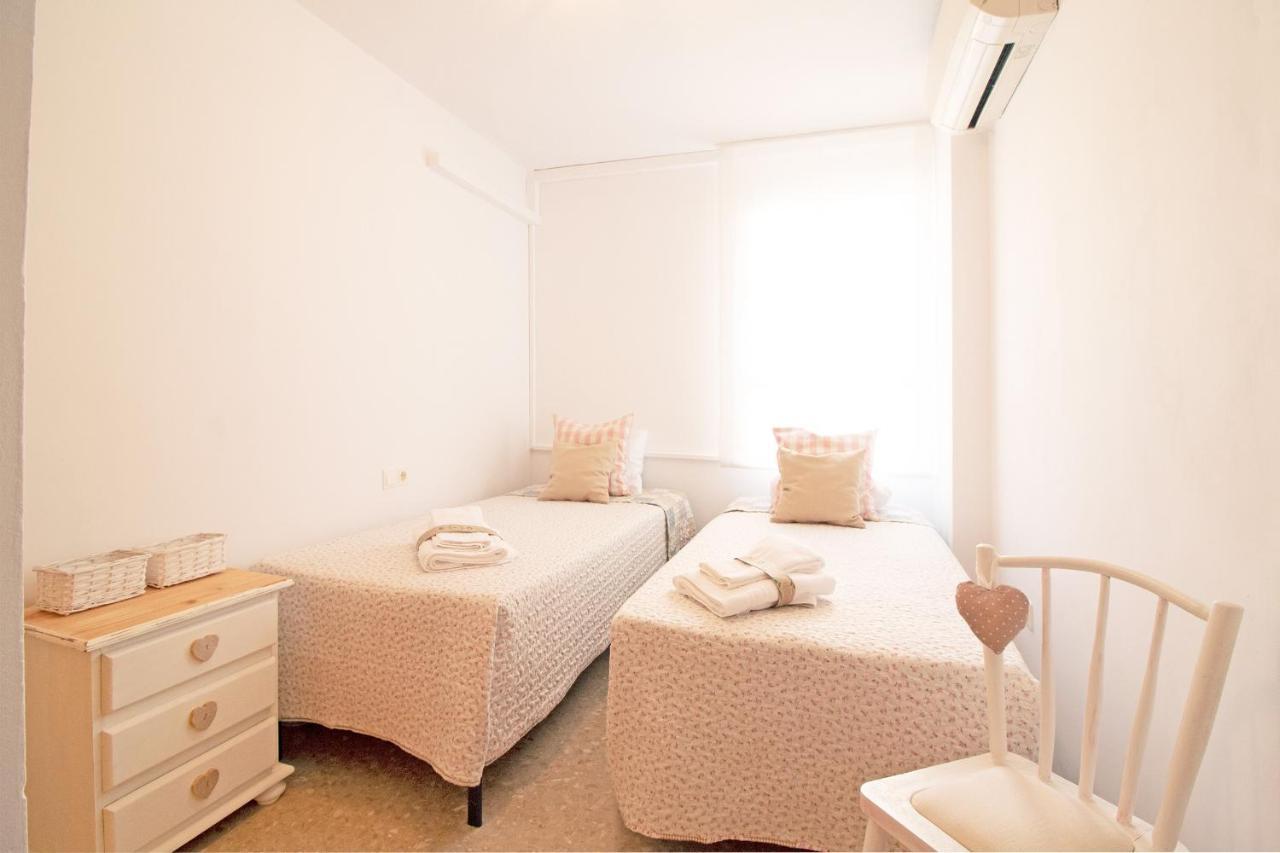 Global Properties, Practico Con Piscina En Residencial Brezo Canet * Canet d'En Berenguer