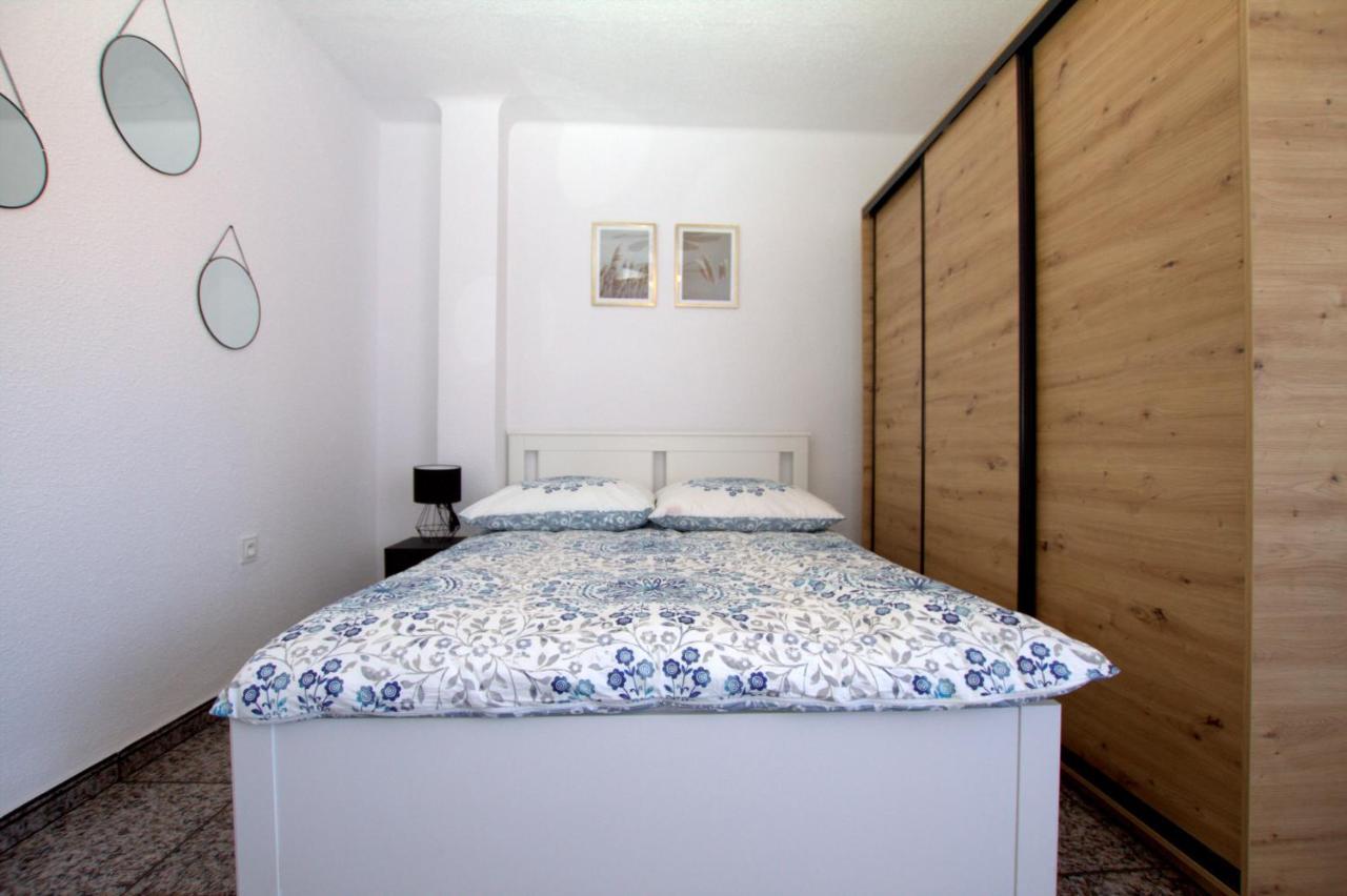 Bella Grau Y Platja Apartment *