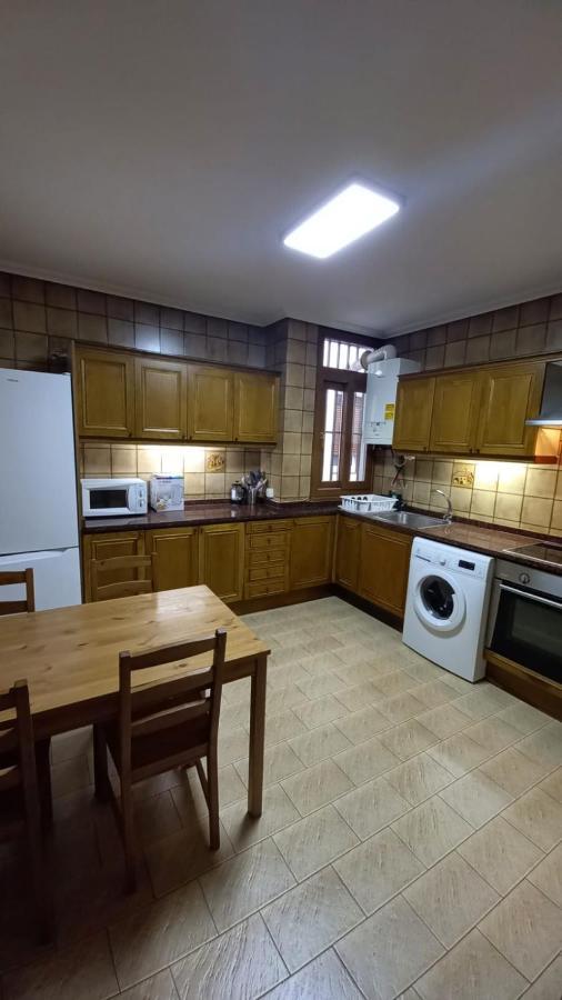 Apartamento Gernika * Guernica y Luno